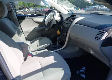 2013 Toyota Corolla L из США, поврежденный, VIN 2T1BU4EE9DC100568